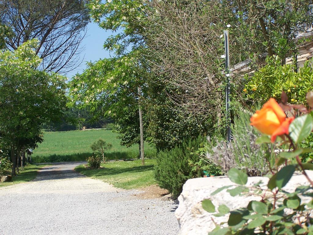 Domaine Capiet Bed & Breakfast Courpiac Exterior photo